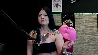 kalyca loves skin fetish blowjobs with 24cm cock bisexual threesomes