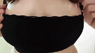 damn nicole, shake that huge fat ass in bathroom!