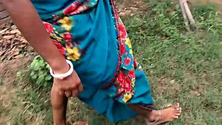 desi wife gets hardcore fucked by neighbour boys outdoor cumshot 😈🍆