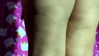 they fuck my big latina ass in mini skirt with 20cm dildo squirting 😜🍑