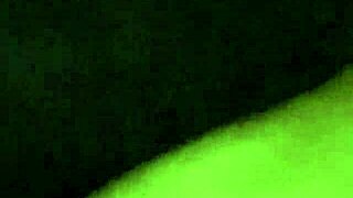 ei amor, olha a casada chupando pauzão de novinho na praia pra cuckold?