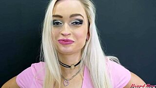 Stunning blonde Kelsey Starlette rides dildo then gets pussy pounded hard 💦🍆