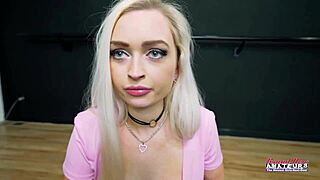 Stunning blonde Kelsey Starlette rides dildo then gets pussy pounded hard 💦🍆