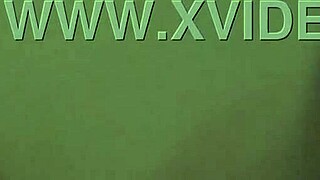 Haileyleigh2025 Teases and Explores Her Smooth Private Area Playfully