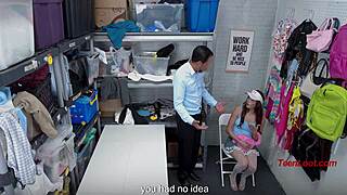 Officer Busts Thief Cum-Faced After Boyfriend Cowgirl Ride Escape