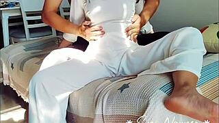 Vietnamese girlfriend's wet pussy tempts in huế heat