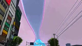 Tall Giantess Expands To Huge Proportions