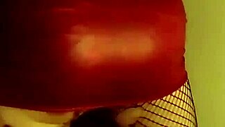 Nurse Lucy Diamond Twerks Fishnets Seductively