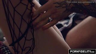 Riley Nixon Worships Cock Before Cum Coverage Explosion!