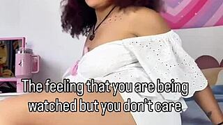 Huge ebony ass farts loud in sexy worship!