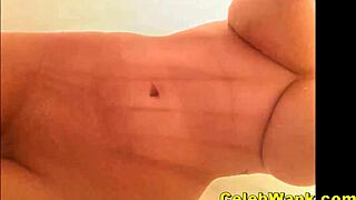 kate upton's celebrity pussy revealed in candid bouncing boobs peek