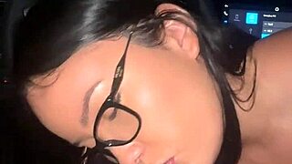 Novinha asiática riding big cock raw outdoors with driver cum in mouth 😘🍆