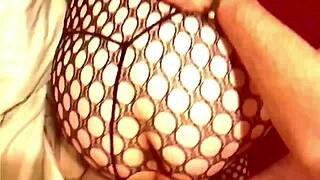 Sexy Girl Teases Curves In Sultry Lingerie