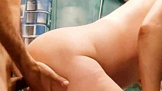 Skinny amateur wife couple bangs in bathroom heat