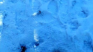 I jerk off so risky in public park near people, gonna cum!!