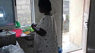 SEXY BBW HOUSE MAID POUNDED RAW IN KITCHEN FREESTYLE!