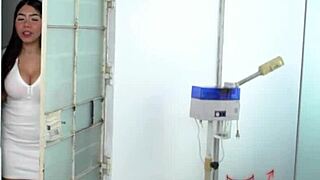 fake masseuse makes huge tits client orgasm hard