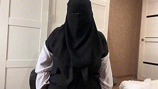 arab milf commands jerk off with her massive tits