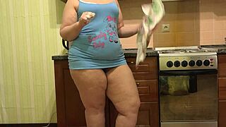 i quit cleanin fer big ass pawg fuck housewife