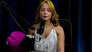 Bruna Ferrari Unleashes Anal Frenzy at Carnival with Two Men Fetiches!