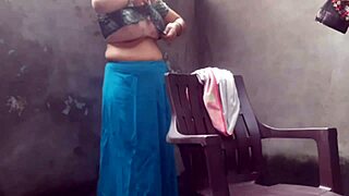 watch wife big tits bath outdoors garden wet pussy