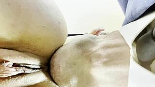 BRISI MYERS RIMS THAT ASS IN STOCKINGS?!