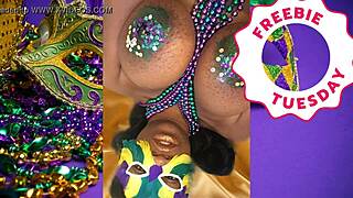 jessica grabbit flashes big tits at mardi gras party