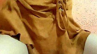 gostosa mini skirt no panties teases her hot body solo