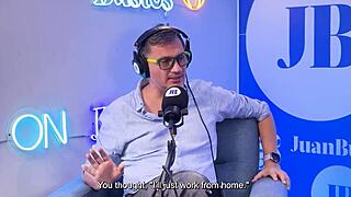 Evybubbles cosplay sybian ride explodes in orgasms! 🔥💦