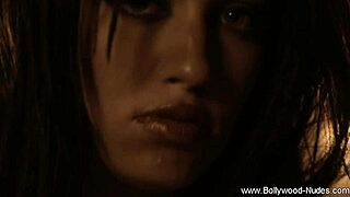 Dance for me, you sweet Indian temptress!