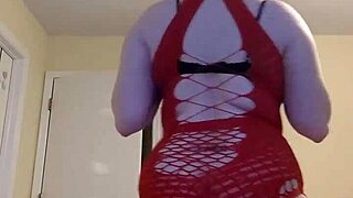 chubby babe strips teasing big ass pussy before kneeling cumshot