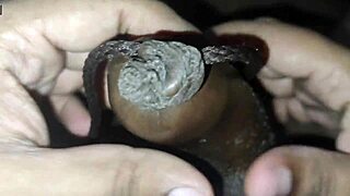 Watch amateur insert rod into tied foreskin peehole tip!