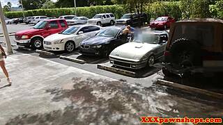 amateur babe pawns pussy for cash on hidden car cam