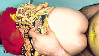 Sultry Indian Nude Poses on Holiday