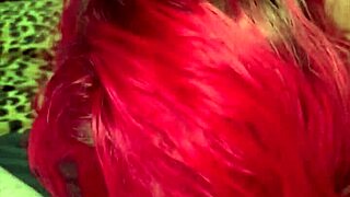 Woman takes cash for oral service until finish