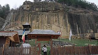 Laura Quest's wild car sex s02e02 🚗💦😈