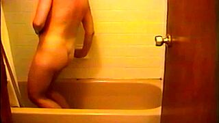 wife's steamy shower toy play time 💦🛁