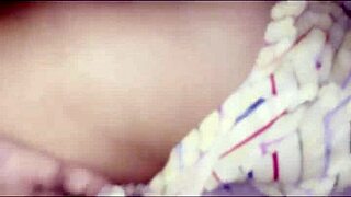 ohh my bigass desi mature shakin moanin gettin fucked kitchen stylee!