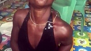 crazy bitch twerks sexy then strips fully naked