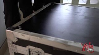 hey desperate guy this peruvian slut girlfriend rides deepthroat and asslicks? 