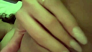 que rico masturbándome 😏 quieres venirte conmigo 🔥