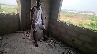 Abandoned building quickie: rough pounding and squirting explosion!