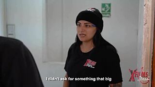 hey desperate guy this peruvian slut girlfriend rides deepthroat and asslicks? 