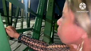 esposa caliente se entrega a dos machos en la via dutra