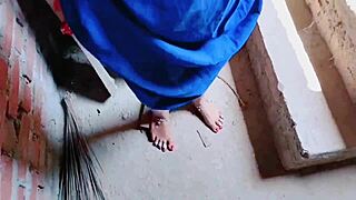 Village bride bhabhi delivers homemade indian blowjob bliss
