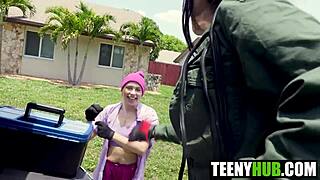 khloe kapri and penelope reed clamp nipples with ethan