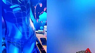 i messd up my spiderbabe costume but halloween was still fun lovin the sexy vibe