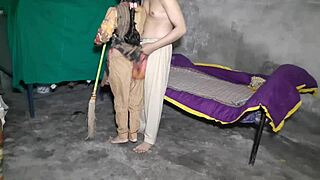 Hot Indian Maid Endures Full Hardcore Pounding