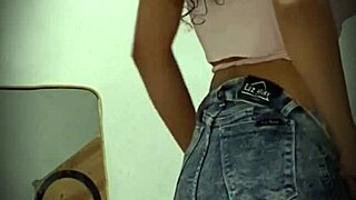 Hidden Cam Busty Colombian Pussy