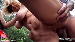 Stranded car fuck turns anal with squirting and cum on ass